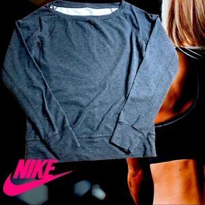 Nike after workout pull over long sleeve fitted t